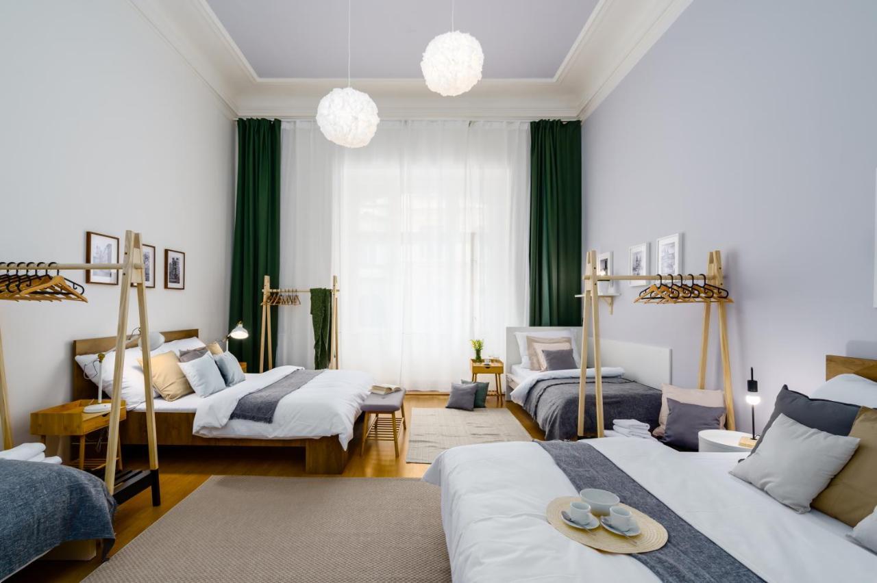 Modern And Huge Apts In Center By Michal&Friends Διαμέρισμα Πράγα Εξωτερικό φωτογραφία